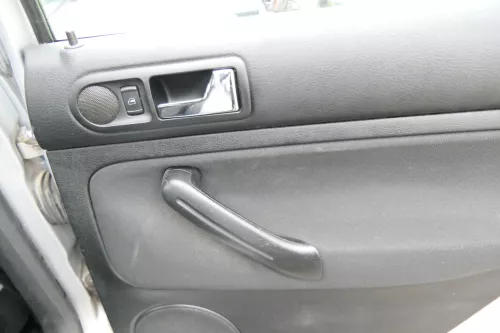 1x VW Golf 4 1J Kombi Türverkleidung Verkleidung Tür hinten rechts schwarz (173400)