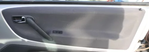 1x VW Lupo Arosa Türverkleidung Verkleidung Tür vorne rechts oben schwarz