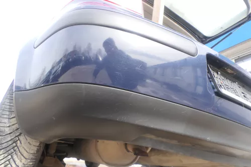 VW Golf 4 Limousine Stoßstange hinten Heckstoßstange Stoßfänger blau LA5G (174536)