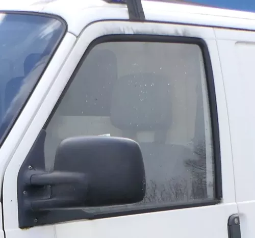 VW T4 vorne links Fenster Scheibe in Tür Caravelle Multivan Fensterscheibe