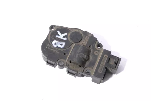 Audi A4 8K Touareg Stellmotor Heizung Luft Behr k9749005 EFB330 410475520 (174974)