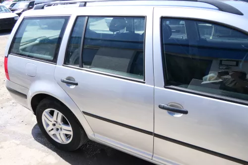 VW Golf 4 Bora Tür hinten rechts nur Kombi / Variant silber LA7W -ohne Anbauteil (174979)