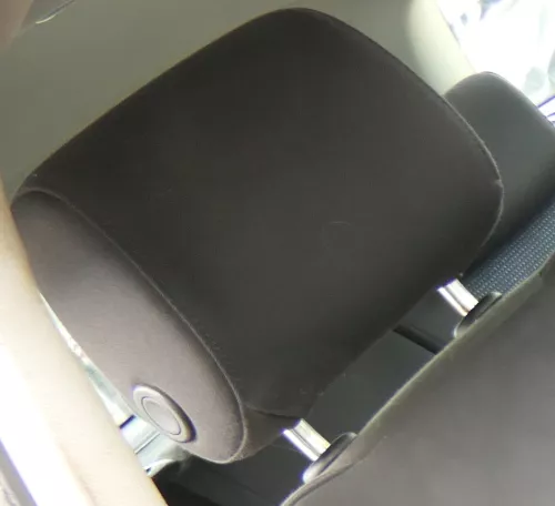 Audi A3 8P Kopfstütze vorne vorn rechts - soul schwarz- verstellbar 8P0881902BC  (175040)