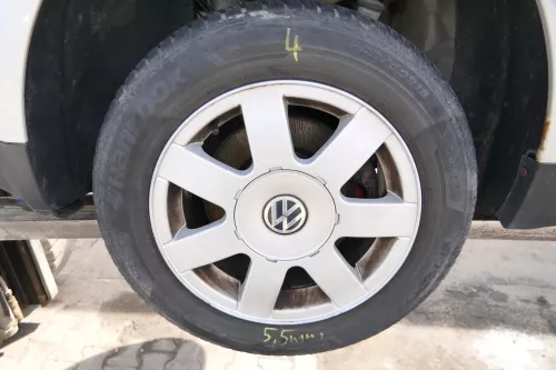 4x VW Passat 3BG Alufelgen Allwetterreifen Reifen 205/60 R15 91H 3B0601025C #5mm (175123)