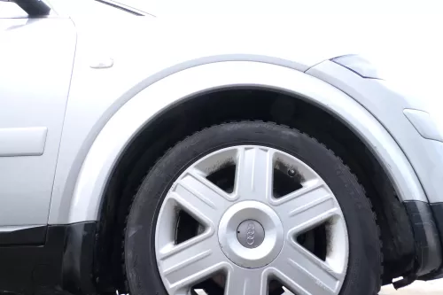 Audi A2 8Z Kotflügel vorne rechts silber LY7W (175260)