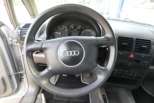 Audi A4 B5 A6 4B A8 Lenkrad 8Z0419091BE ohne Airbag schwarz