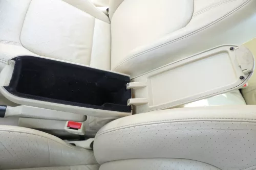 VW New Beetle 9C Mittelarmlehne Armlehne original mitte creme beige Leder besch (175388)