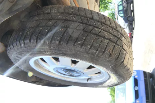 4x Audi A4 8E A6 4B Alufelgen 195/65R15 91T Winterreifen Reifen 5-7mm 4B0601025N (175454)