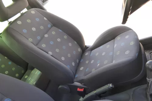 Arosa VW Lupo Sitz vorn links Fahrersitz Höhenverstellung höhenverste dunkel (175487)