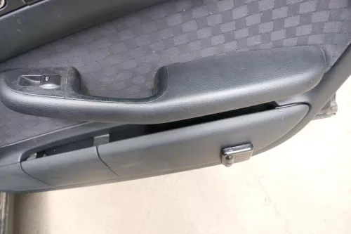 4x A6 4B Türverkleidung Verkleidung Tür vorne hinte links rechts (175640)