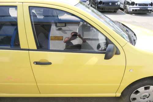 Skoda Fabia 6Y Kombi Limousine Tür vorne rechts Beifahrertür gelb LF1R