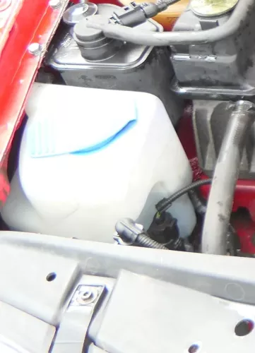 VW Golf 4 Wischwasserbehälter Behälter Wischwasser SWR mit Pumpen 5,5 L