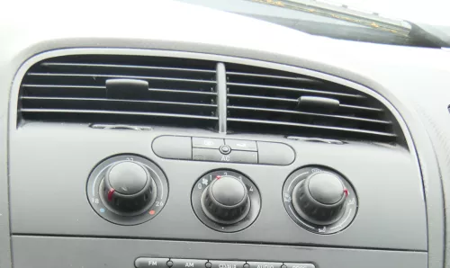 Seat Alatea 5P Mittelkonsole Verkleidung über Radio Klappe Lüftungsdüse schwarz (175995)