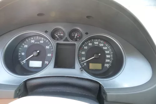Seat Ibiza 6L Tacho Tachometer Kombiinstrument 187.000km 6L0920820 BME BKV BBM