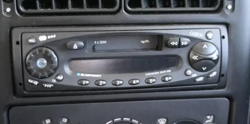 VW Golf 4 Bora T5 T4 Radio CD Blaupunkt Player RDS Dresden RCR 128 4x30W (176151)
