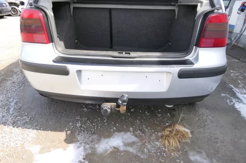 VW Golf 4 Limousine Stoßstange hinten Heckstoßstange Stoßfänger silber LA7W