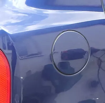 Skoda Fabia 6Y2 Limousine Tankdeckel Deckel Tank blau LF5U Schrägheck