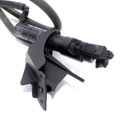 1x VW Polo 9N3 Düse Scheinwerferreininungsanlage SWR Wischwasser rechts