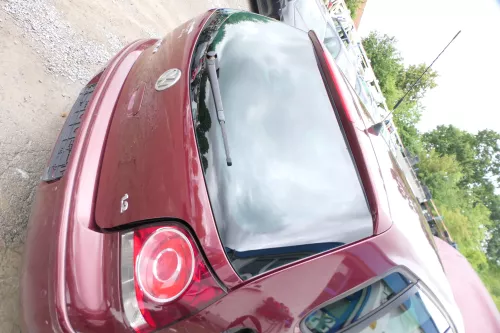 VW Polo 9N Fun Heckklappe Kofferraumklappe Klappe hinten Scheibe rot LC3R (176355)