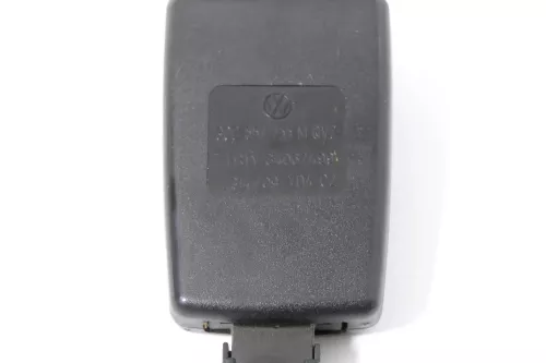 VW Passat 3C Gurtschloß Schloß Gurt 3C0857755P /M vorne links Fahrersitz Sitz (176424)