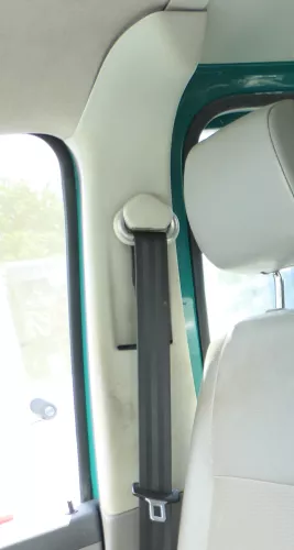 VW T5 B-Säulen Verkleidung oben rechts grau Abdeckung für Gurt DOKA (176474)