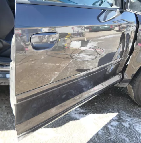 Audi A3 8P 2/3-Türer Tür vorne rechts Beifahrertür Türblatt grau braun LZ7L (176502)