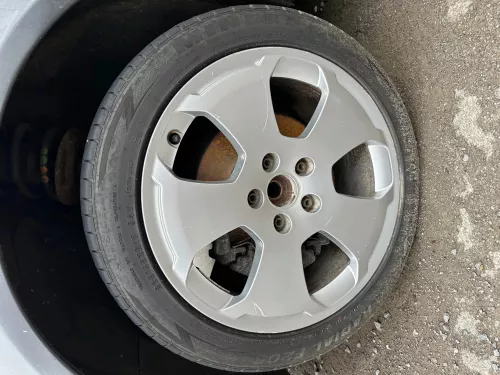 4X A4 8E A3 8P Alufelgen 225/45 ZR17 94Y Sommerreifen Reifen 4-6mm 8P0601025C (176539)