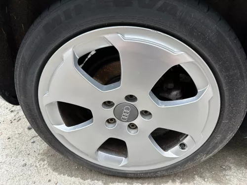 4X A4 8E A3 8P Alufelgen 225/45 ZR17 94Y Sommerreifen Reifen 4-6mm 8P0601025C (176539)