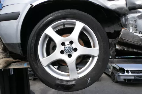 1x Felge Alufelge Golf 4 VW Polo 9N 9N3 6,5j x16 H2 ET42 - KBA 43946  BBS  X (176627)