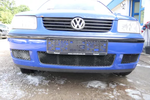 VW Polo 6N2 Stoßstange vorne Frontstoßstange Stoßfänger LA5C + Grill (176665)