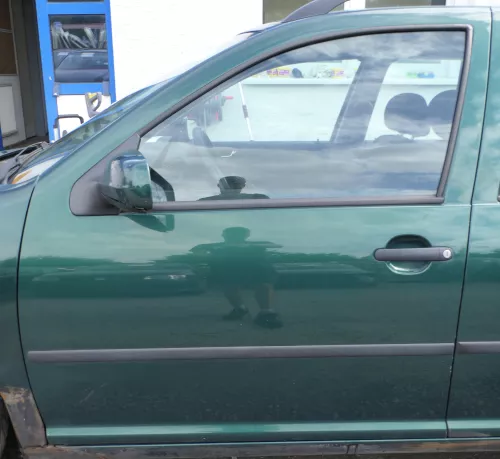 VW Golf 4 Bora Tür vorne links Fahrertür 4/5-Türer Kombi Variant grün LC6M