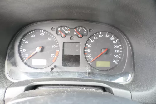 VW Golf 4 Tacho Tachometer Kombiinstrument 265.000km 1J0920822A  (176681)