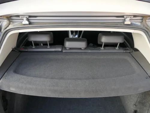 VW Golf 5 + 6 Limousine Hutablage Abdeckung Kofferraum Abdeckung hinten mit Netz