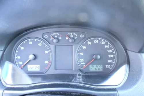 VW Polo 9N Tacho Tachometer Kombiinstrument 161.000km 6Q0920800P 1,2 47kw 40kw (177166)