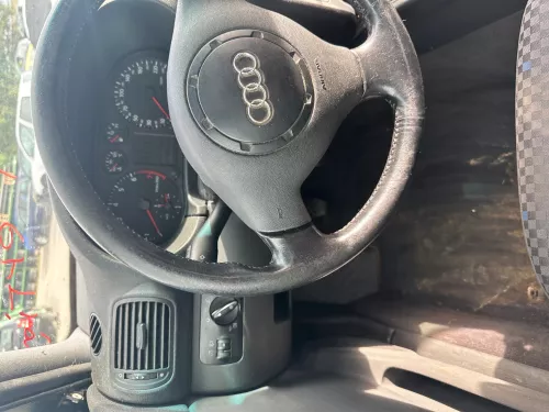 Q828 Audi A4 B5 A6 4B A8 Lenkrad schwarz 3-speichen    MIT airbag (177191)
