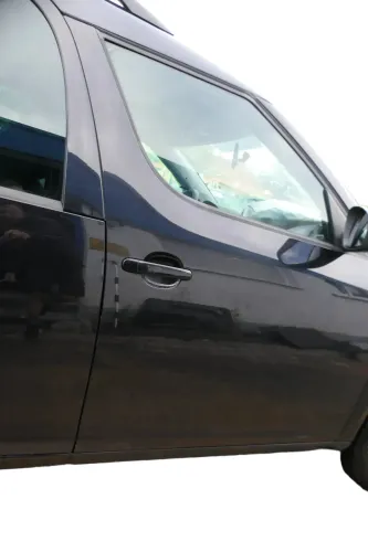 Skoda Roomster 5J Tür vorne rechts Beifahrertür schwarz LF9R (ohne Anbauteile) (177394)