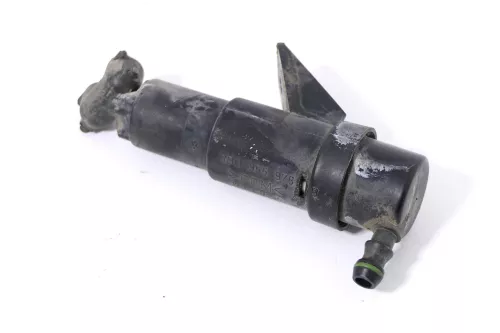 1x VW Passat 3B Düse Scheinwerferreininungsanlage SWR Wischwasser links (177431)