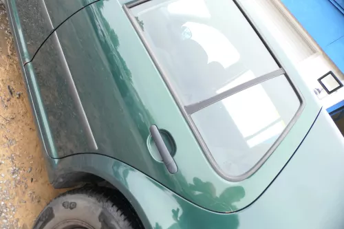 VW Golf 4 1J Limousine Tür hinten links grün LC6M (KEINkombi) (177631)