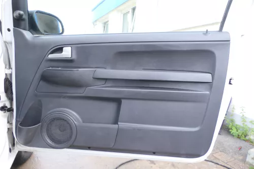 VW Fox 5Z Türverkleidung Verkleidung Tür vorne rechts schwarz (177651)