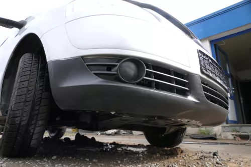 VW Fox 5Z Stoßstange vorne Stoßfänger silber LA7W mit Grill (177672)