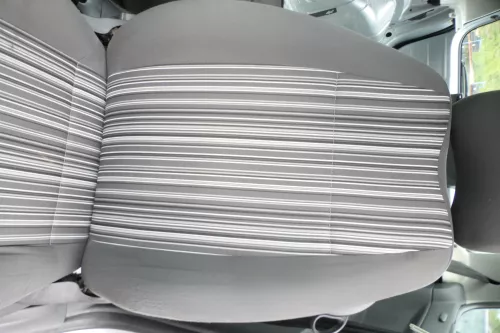 VW Fox Sitz Fahrersitz vorne links OHNEAirbag höhenverstellbar (177674)