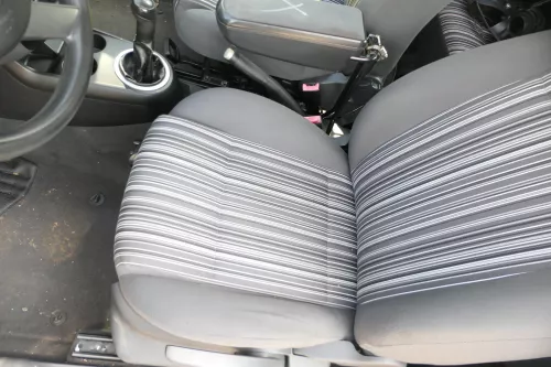 VW Fox Sitz Fahrersitz vorne links OHNEAirbag höhenverstellbar (177691)