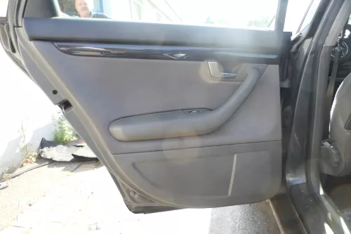 1x A4 8E B6 Türverkleidung Verkleidung Tür hinten links swing dunkelgrau