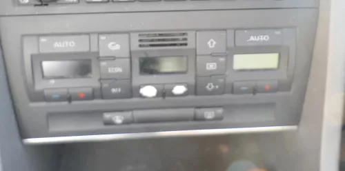 Audi A4 8E Steuergerät Klimaanlage Klimabedienteil 8E0820043AA OhneSitzheizung c