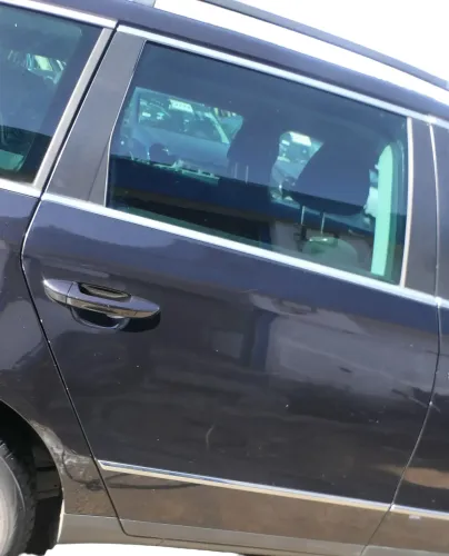 VW Passat 3C Kombi Variant Tür hinten rechts schwarz LC9X - ohneAnbauteile (177823)