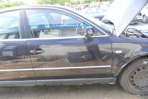 Passat 3B 3BG Kombi + Limo Tür vorne rechts Beifahrertür schwarz LC9Z Chrom ohne