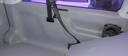 VW T4 Verkleidung Abdeckung Seite hinten links grau Multivan Klappe -ohneGurt (177950)