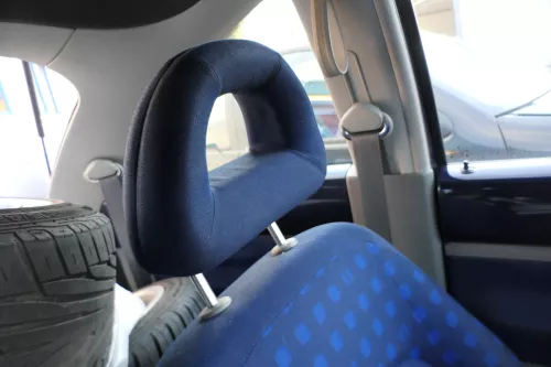 1x VW New Beetle 1Y 9C Kopfstütze vorne oder hinten vorn blau (178051)