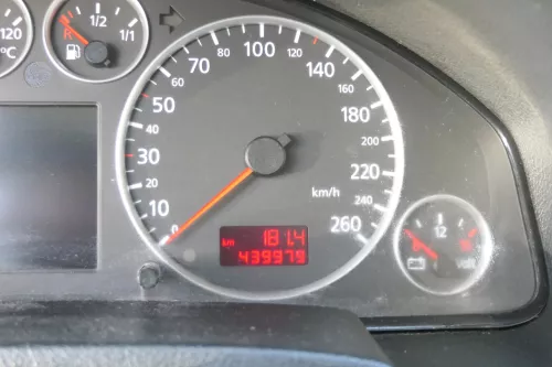 Audi A6 4B Tacho Tachometer Kombiinstrument 439.000km 4B0920933J 2,4 3.0 ASN