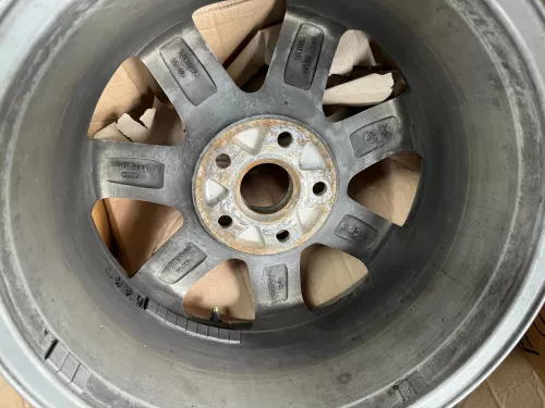1x Audi A6 4F Alufelge Felge original 4F0071496  666 7x16H2 ET42 KBA 46112 (178205)